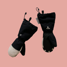 Load image into Gallery viewer, WeeDo Kids Snow Mitten Panda - LAST ONE LEFT - 18CM
